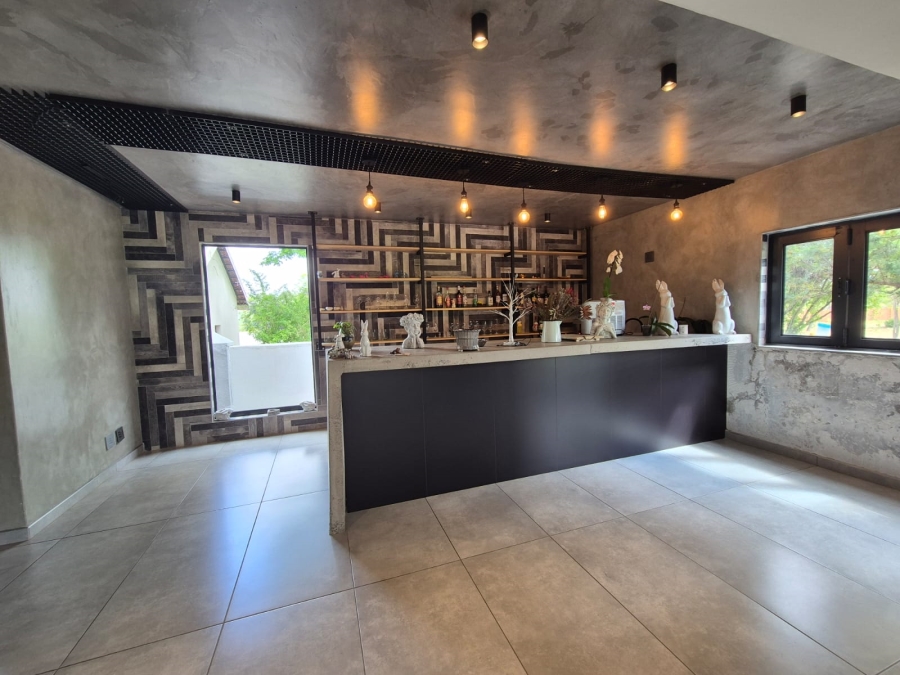 7 Bedroom Property for Sale in Wigwam North West